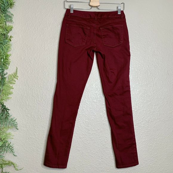 Women's Red Jeans - Picture 3 of 6